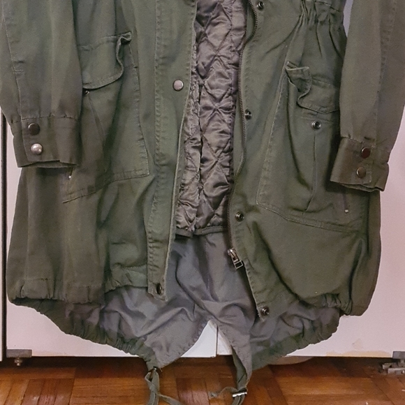 YesStyle olive jacket with detachable inner lining - Picture 2 of 7